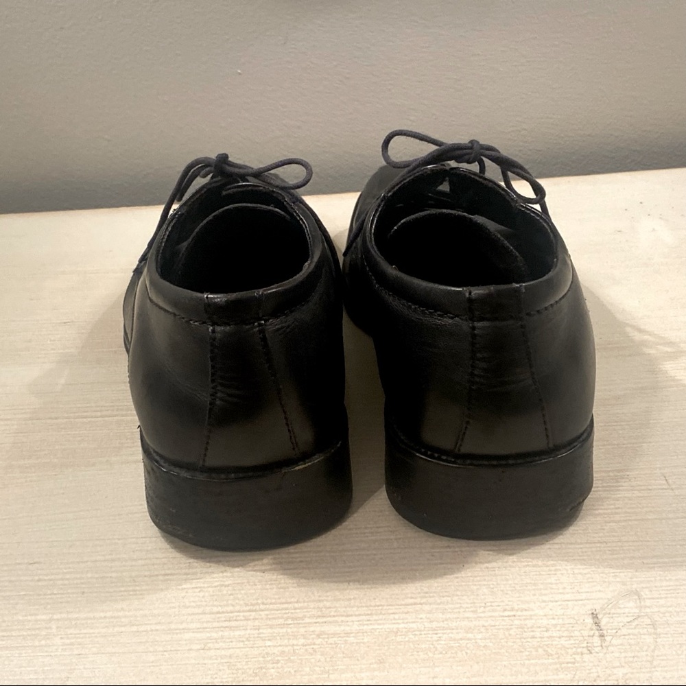 Johnston & Murphy Men’s Black Leather Dress Shoes 9 - Picture 3 of 5